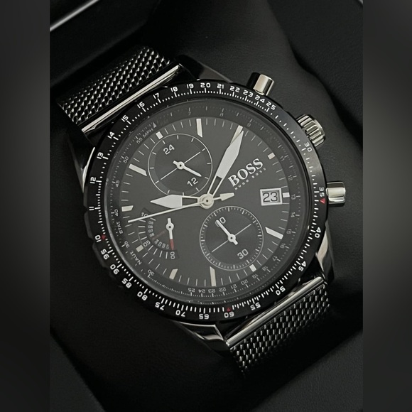 HB1513886 - Hugo Boss Men’s Pilot Edition Chronograph Watch - Picture 9 of 10